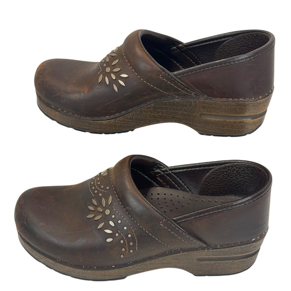 Dansko Patricia Leather Clog Sz 38 Womens Brown Floral Studded Comfort Work Shoe - Picture 9 of 9